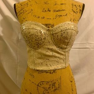 Charolette Russe crop top size S